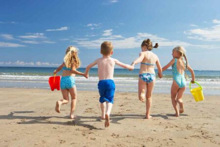 mare con i bambini